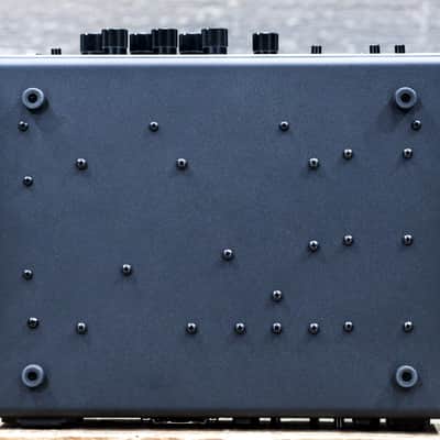 Aguilar Tone Hammer 500 V2 Bass Amp 500 Watts Solid State Bass Amplifier Head image 6