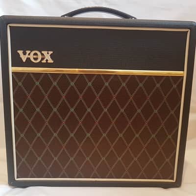 Vox V9168R Pathfinder 15R Amplifier image 1