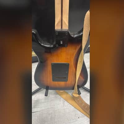 Squier Bullet Strat Electric Guitar Sunburst image 5