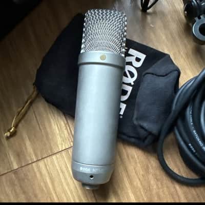 RODE NT1-A Large Diaphragm Cardioid Condenser Microphone 2002 - Present - Silver image 2