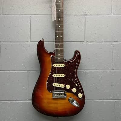 Fender 70TH Anniversary Am Pro II Stratocaster Comet Burst image 1