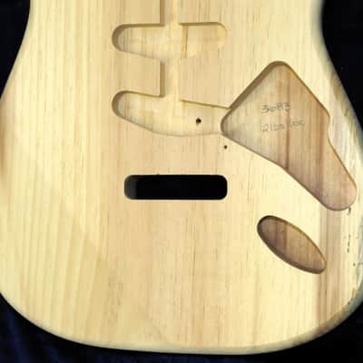Aged Barnwood Pine Strat Style body - 2lbs11oz #3683  *IMPORT CHARGES INCLUDED image 4
