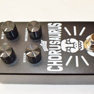 Aguilar Chorusaurus V2 Bass Chorus Guitar Effects Pedal w/ Box image 2