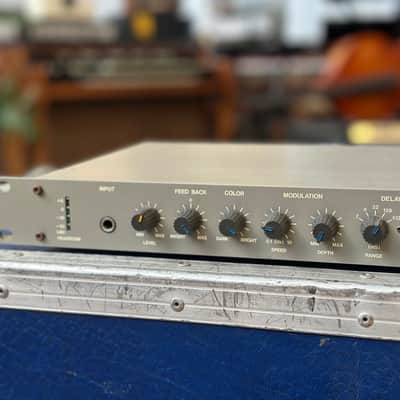 Vestax Dig 400 Digital Delay image 3