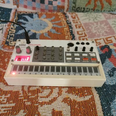 Korg Volca Sample Digital Sample Sequencer 2010s - White image 2