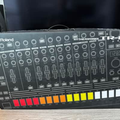 Roland AIRA TR-8 with 7x7 Expansion & Decksaver image 3