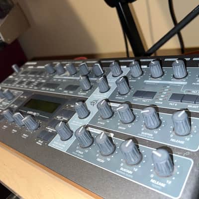 Access Virus TI2 Desktop Digital Synthesizer - Black image 5