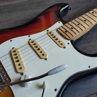 1970's Fresher Straighter FS-331 Stratocaster Sunburst (Made in Japan) image 4