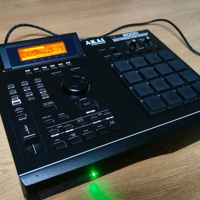 Akai MPC2000XL MIDI Production Center 2000 - 2005 - Grey image 3