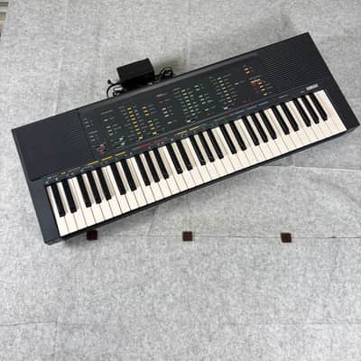 Vintage 1985 Yamaha PSR-70 61 Key Touch Portable Electronic Keyboard