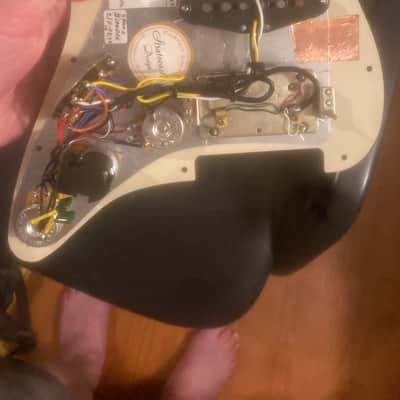 Gombrelli Guitars HSS Stratocaster loaded pick guard 2020 - Cream image 2