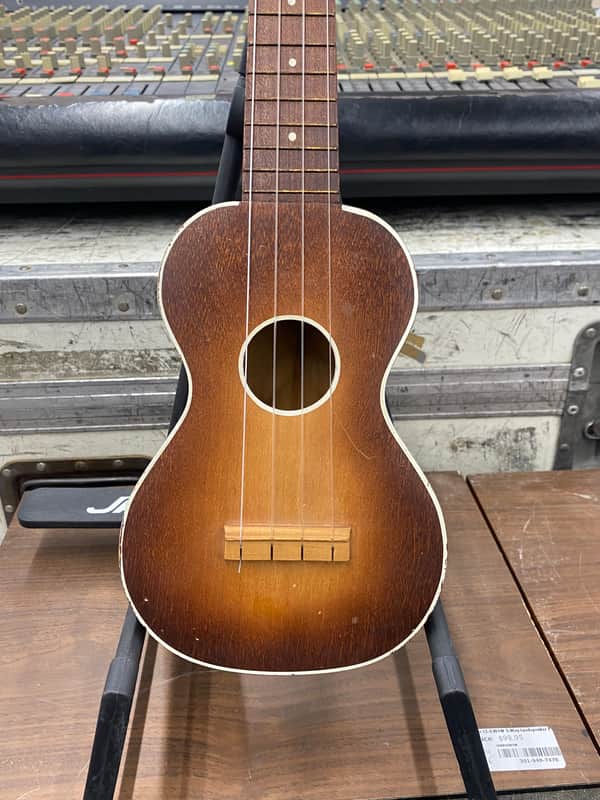 Harmony Soprano Ukulele Circa 1940's - Sunburst image 1