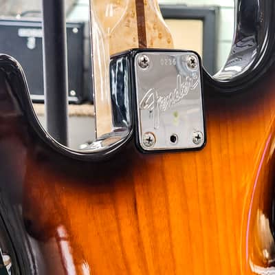1990 Fender Custom Shop Deluxe Stratocaster image 15
