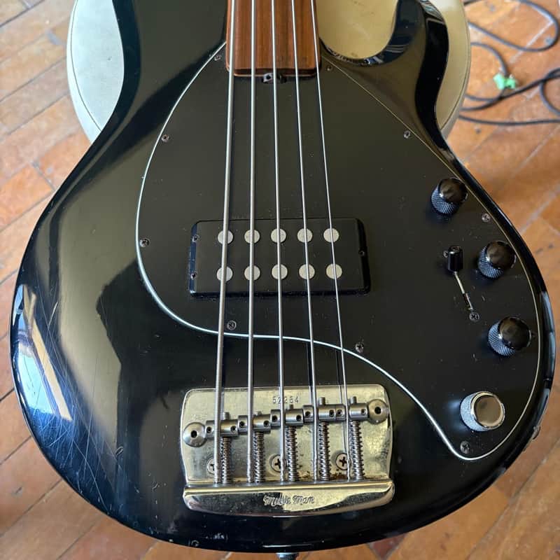 Music Man Stingray5 1991 - Black