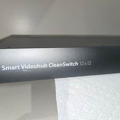Blackmagic Design Smart Videohub CleanSwitch 12 x 12 image 1