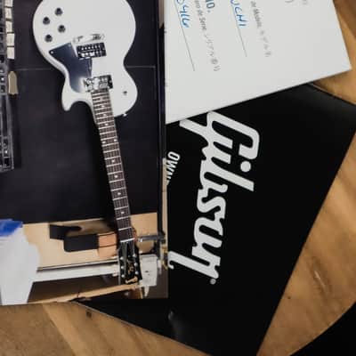 Gibson Les Paul Special Tribute 2019 - Worn White Satin image 13