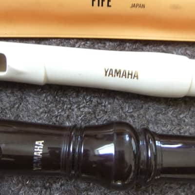 RARE, VINTAGE YAMAHA WIND INSTRUMENTS - FIFE AND SOPRANO RECORDER c1980s/90s - GOOD, USED CONDITION image 2