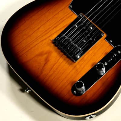 Fender American Ultra Luxe Telecaster 2-Color Sunburst [US210032423] (06/11) image 7