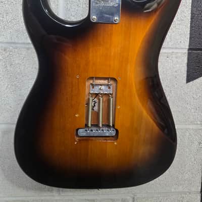 Squier Classic Vibe Stratocaster '50s 2009 - 2018 - 2-Color Sunburst image 11