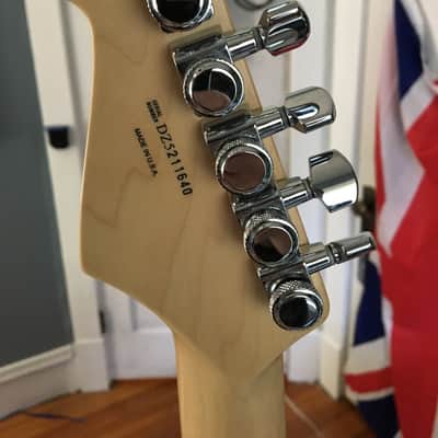 Fender American Deluxe Stratocaster 2006 60th Anniversary Aged Cherry Burst image 15