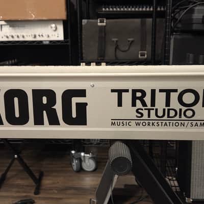 Korg Triton Studio 88-Key 120-Voice Polyphonic Workstation w/ Korg Footswitch image 9