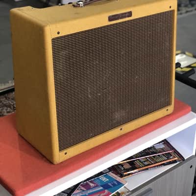 Fender '57 Custom Twin-Amp 2-Channel 40-Watt 2x12" Guitar Combo Amp image 3