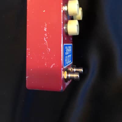 Danelectro The 3699 Fuzz 2020 - Red image 3