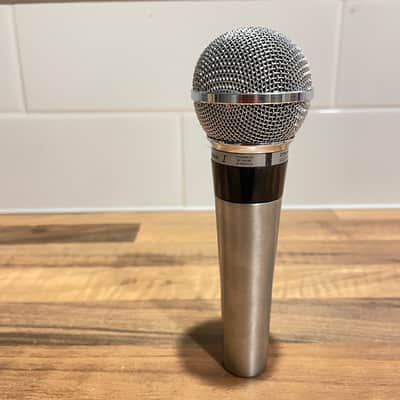 Shure 565SD Switchable Cardioid Dynamic Microphone 1984 - Present - Silver image 2