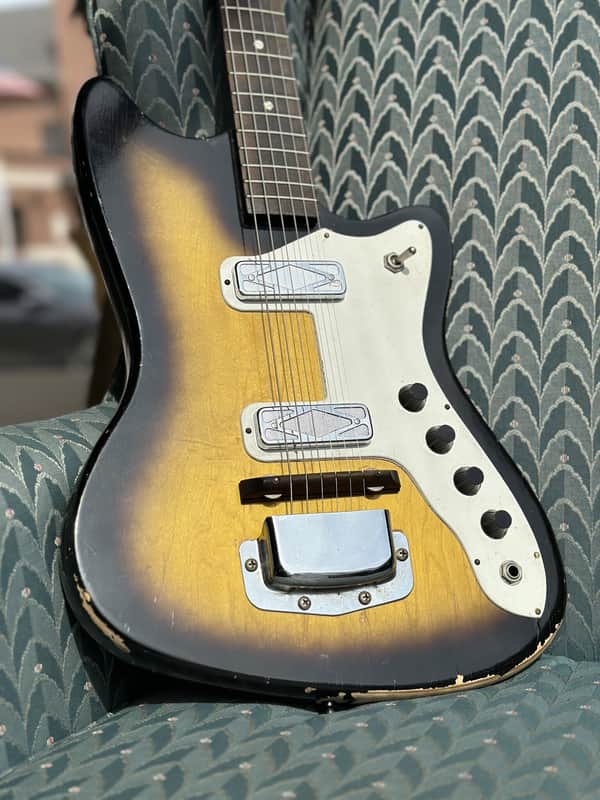 Silvertone 1476 Bobcat image 1