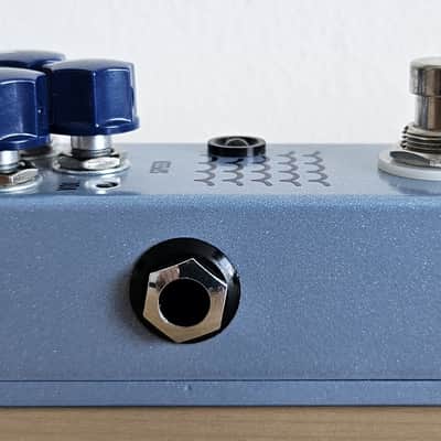 JHS Tidewater Tremolo V1 - Blue image 3