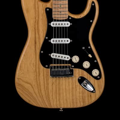 Fender Special Edition Lite Ash Strat (2004) - Natural #64711 with Gig Bag image 1
