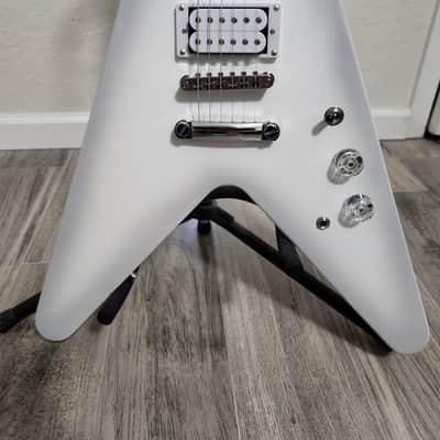 ChillCat "Snow Falcon" MINT! Upgraded w locking tuners image 1