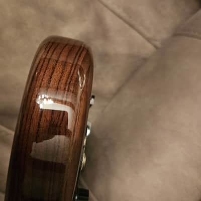 Fender Jazz Bass 62' Walnut 2014 - Walnut image 8