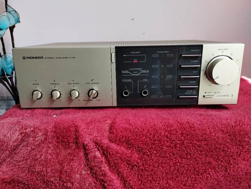 Pioneer A-X5 integrated amplifier in excellent condition - 1990's image 1