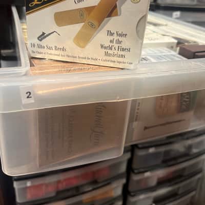 Rico RJC10MS La Voz Alto Saxophone Reeds - Strength Medium-Soft (10-Pack) 2010s - Standard image 2