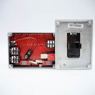 MXR M80 Bass DI + Bass Preamp Distortion Limited Silver With Original Box Guitar Effect Pedal AB18Z992 image 7