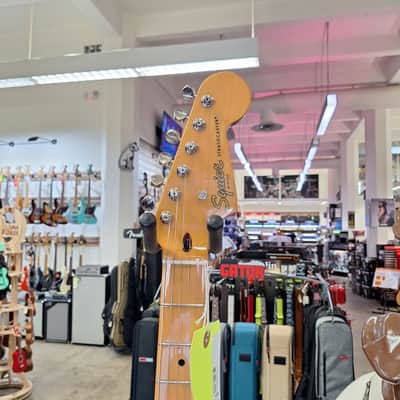 Squier Classic Vibe '50s Stratocaster HT 2025 - Present - Shell Pink 6.79 pounds image 3