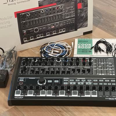 Arturia MiniBrute 2S Desktop Synthesizer 2018 - Present - Black image 1