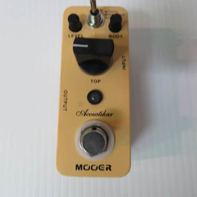 MOOER Acoustikar Acoustic Guitar Simulator Effect Pedal - Cream image 2