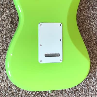 2019 Fender FSR Player Series Stratocaster  Electron Green, Limited  Edition electric guitar image 4