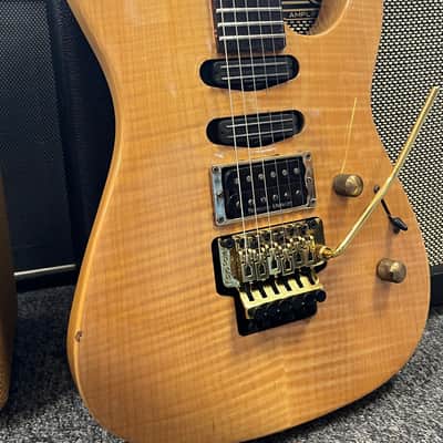 Jackson SL-3 Soloist Thru Neck HSS MIJ Natural Flame image 3