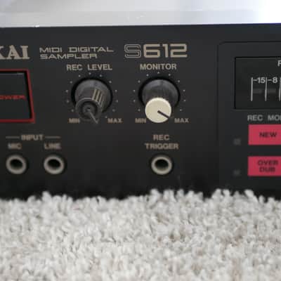 Akai S612 MIDI Digital Sampler 1985 - Black image 1