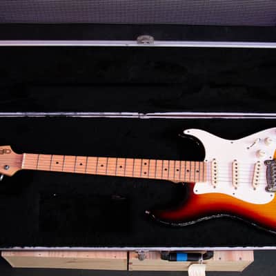 G&L Legacy 1995 - Sunburst image 17
