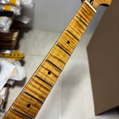 DIY 20 fret 30 inch Short Scale Roasted Flame Maple Bass guitar neck heel:57.5mm image 3