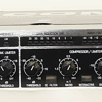 Behringer Multicom Pro MDX4400 4-Channel Audio Interactive