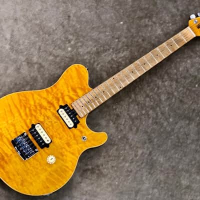 Music Man Eddie Van Halen STD TG - Translucent Gold hardtail -1995- So rare!! with original H.C image 2