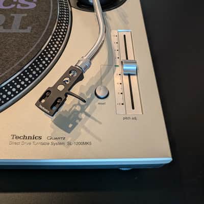 [Pair] Technics SL-1200MK5 Turntable - Silver image 5