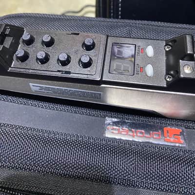 Akai EWI4000S 2005 - Present - Black image 11
