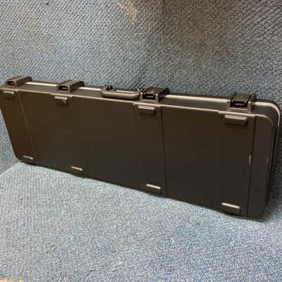 Fender Deluxe Lefty Jazz Bass Flight Case TSA Approved image 8
