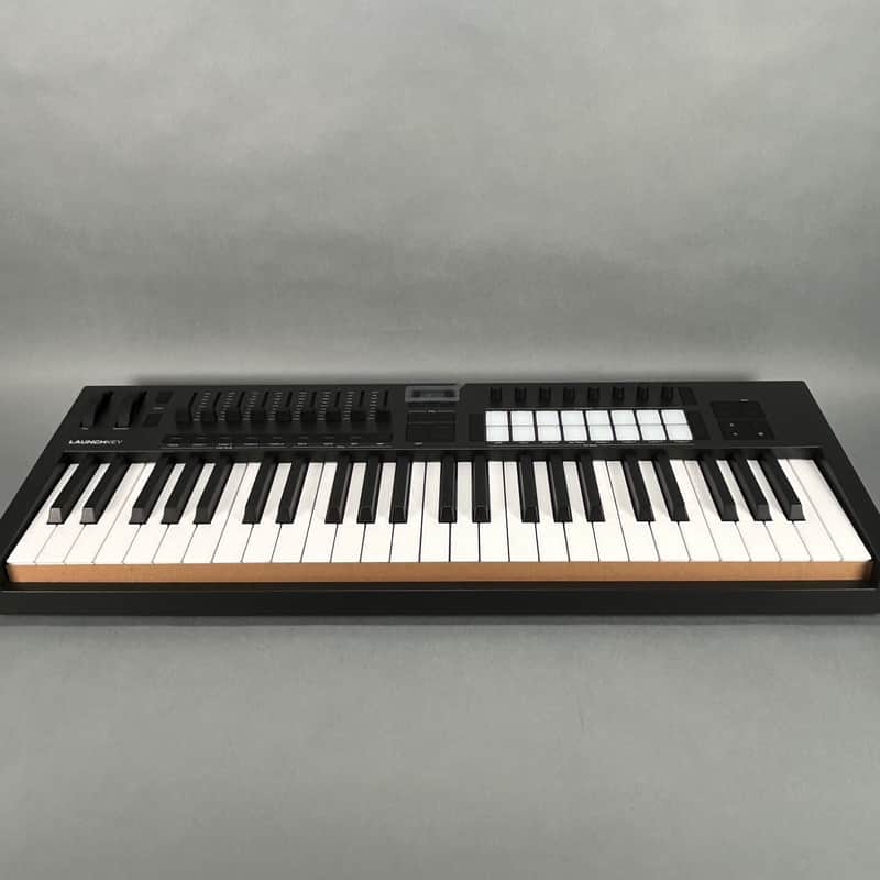 Novation Launchkey 49 MKIV MIDI Keyboard Controller - Black image 1